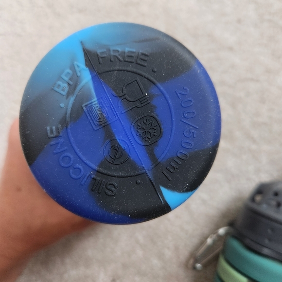 Colorful Collapsible Water Bottles, Flexible, Fun! - Picture 4 of 7